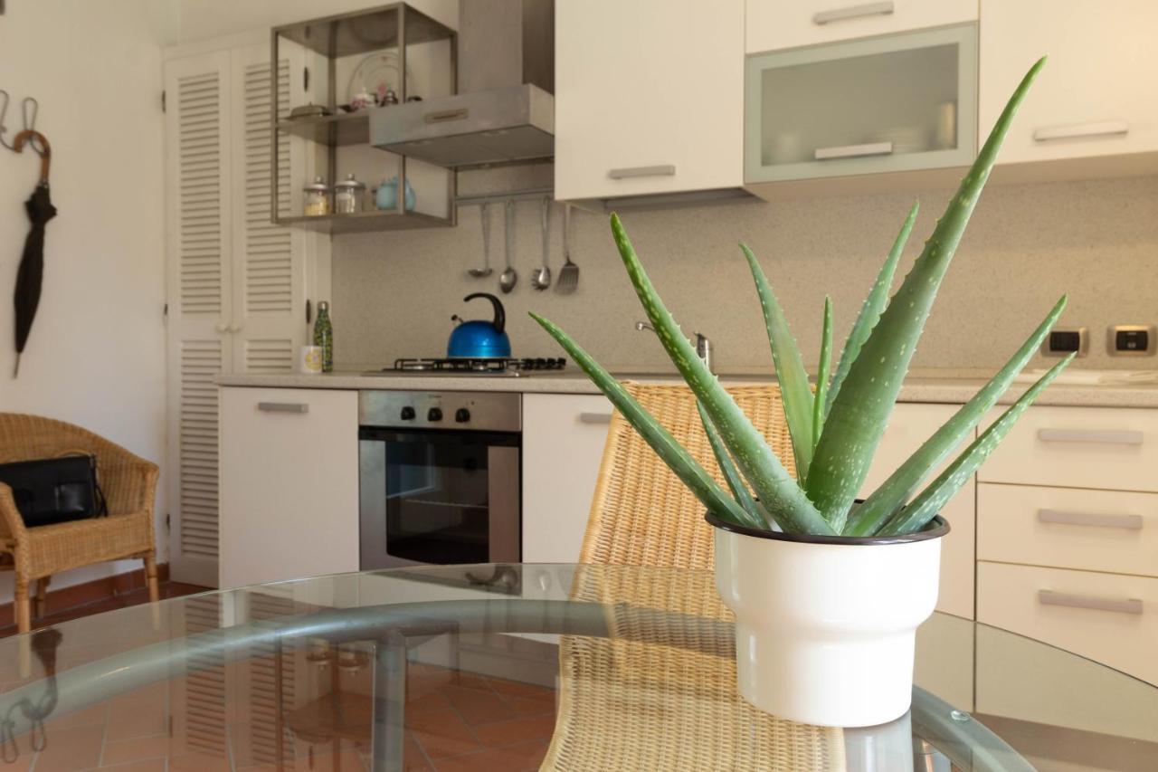 Mamma Ciccia Holiday Home - Conventino Манделло-дель-Ларіо Екстер'єр фото